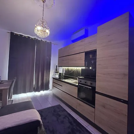 Alan Apartment *